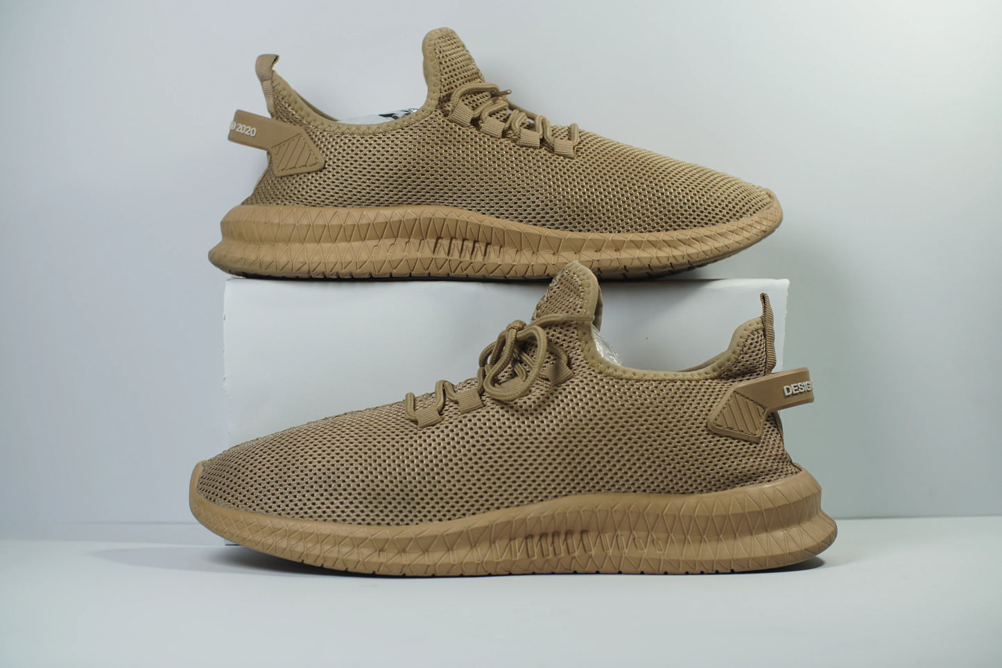 YYTLCH Men Shoes Slip on Sneakers Breathable Mesh Sport Athletic Shoes Outdoor Sneakers