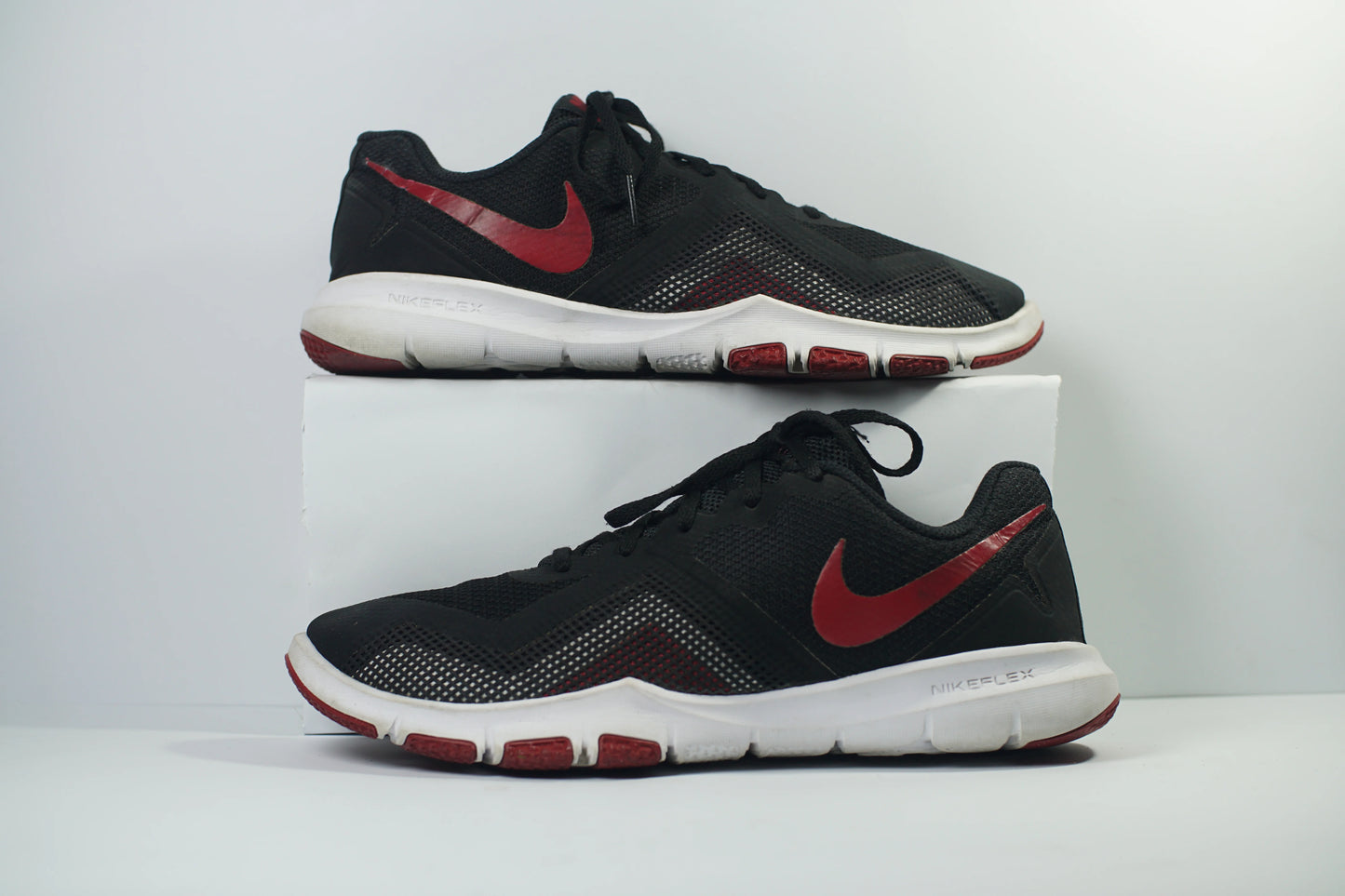 Nike Revolution 4 Men Size 14 Black Running Athletic Shoes Low Top 908988-011